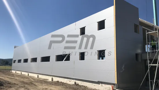 CONTI engineering - Montáž stěnových panelů