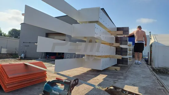zahájení montáže ocelové konstrukce
